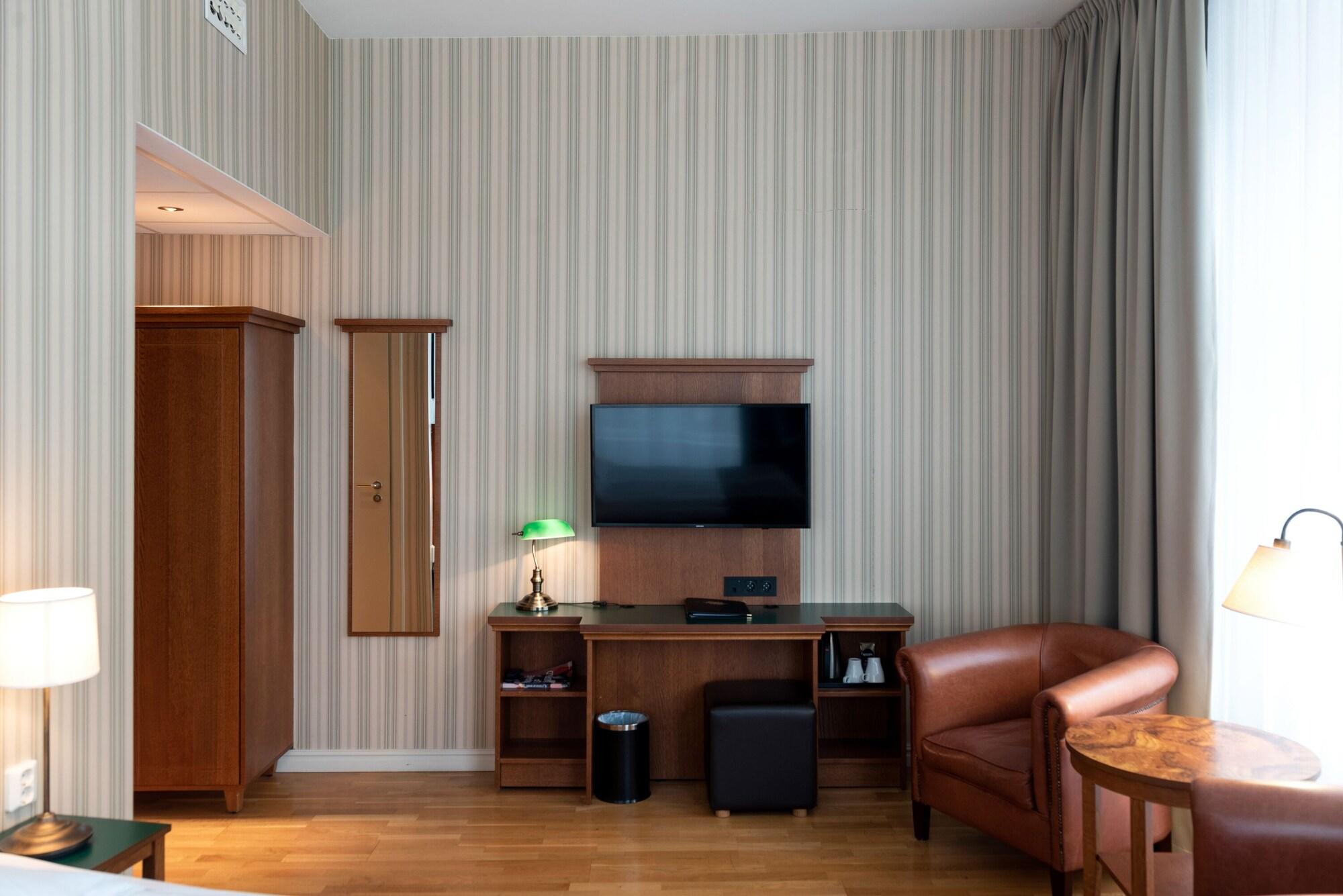 Hotel Bishops Arms Koeping Екстер'єр фото