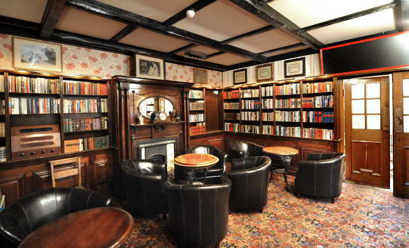 Hotel Bishops Arms Koeping Інтер'єр фото
