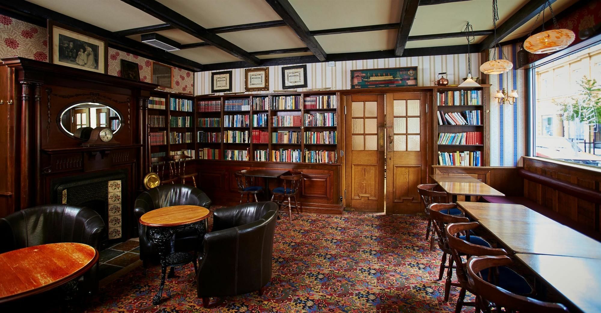 Hotel Bishops Arms Koeping Екстер'єр фото