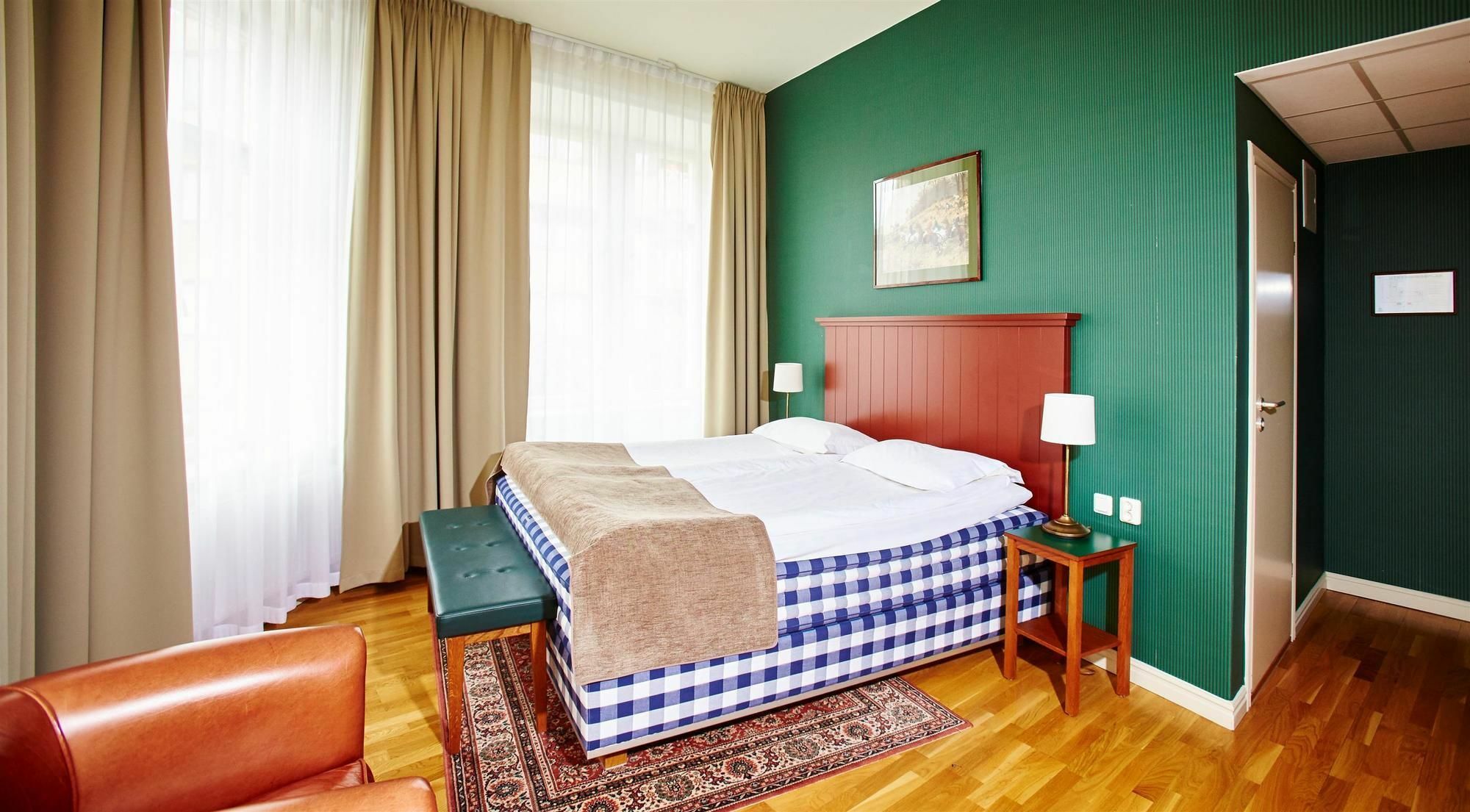 Hotel Bishops Arms Koeping Екстер'єр фото