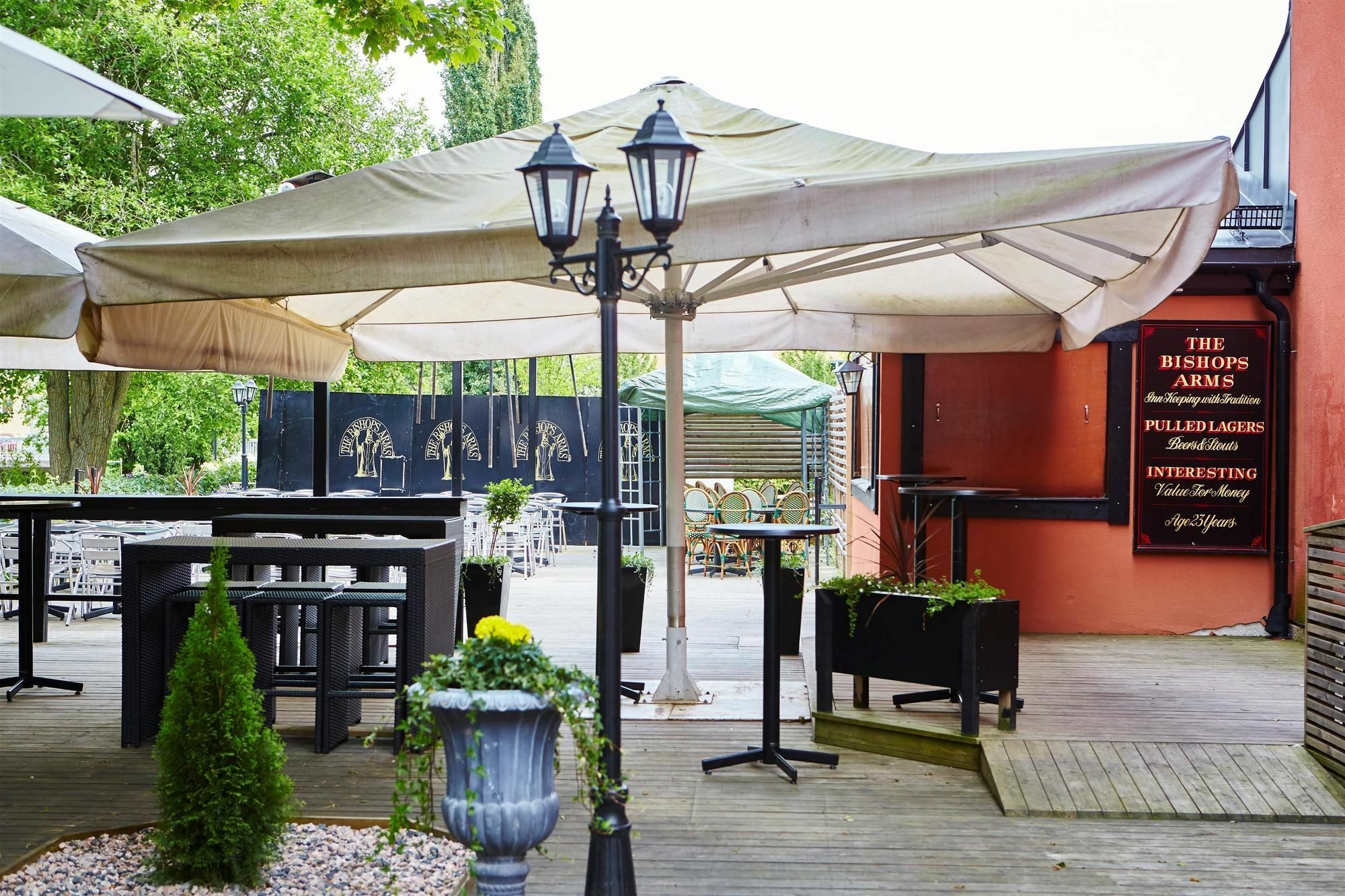 Hotel Bishops Arms Koeping Екстер'єр фото